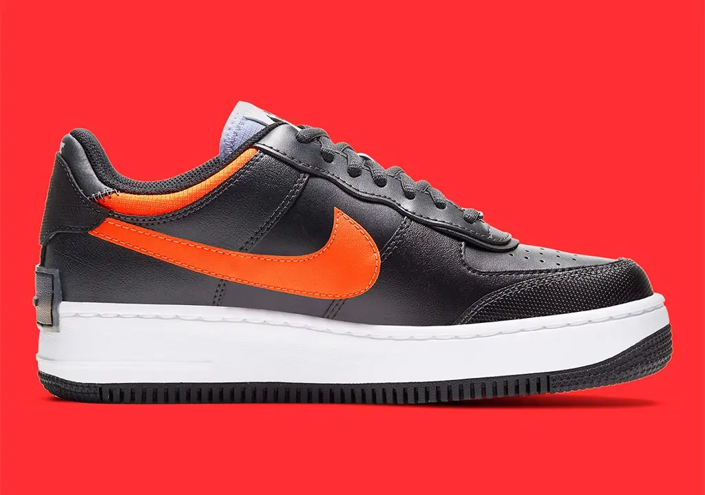 Nike Air Force 1 cực độc lạ với phong cách "graphic" có 1-0-2