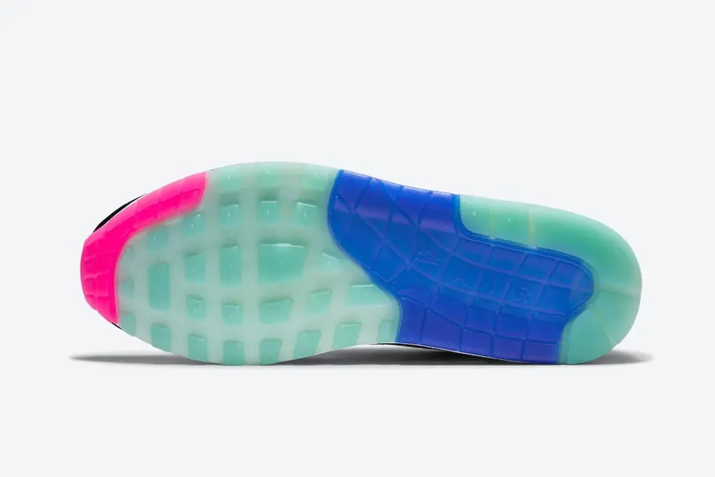 nike-air-max-1-vang-tung-toe-cac-khoi-mau-sac-voi-neon