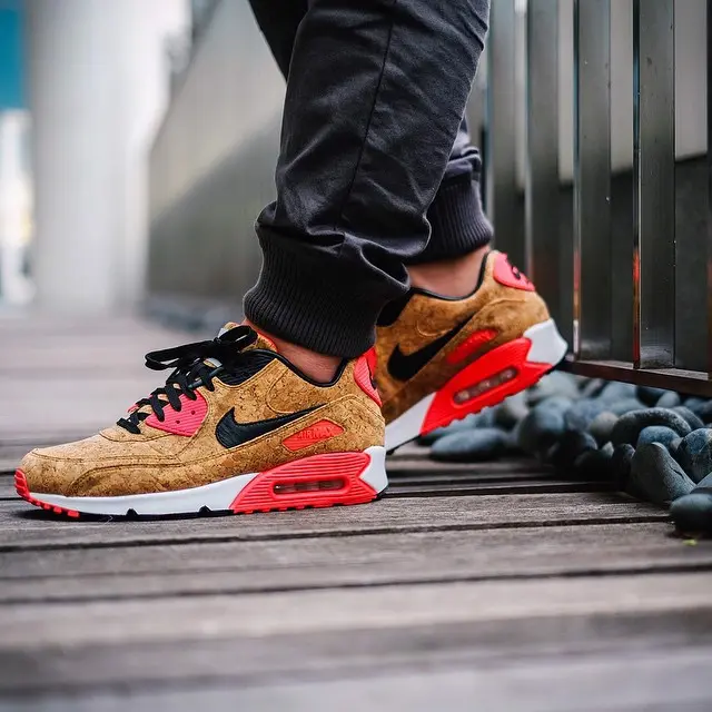 Nike Air Max 90 đẹp nhất trong lịch sử 30 năm của sneaker