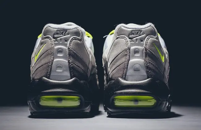 Nike Air Max 95 OG “Neon” - Phiên bản 2020 sẽ Restock mùa thu này