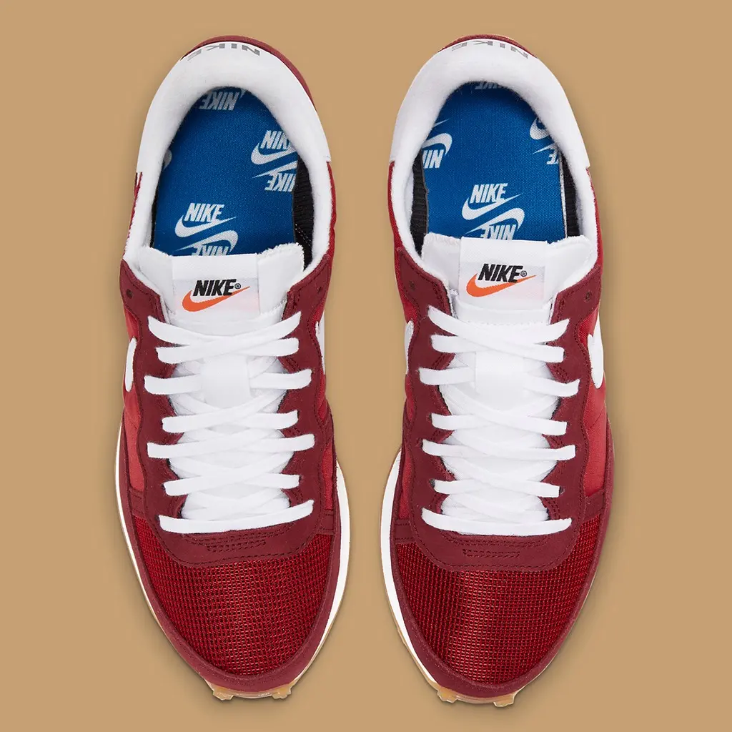 Nike Running Vintage cho ra mắt phối màu origin quen thuộc “Gym Red” Nike Running Vintage cho ra mắt phối màu origin quen thuộc “Gym Red”