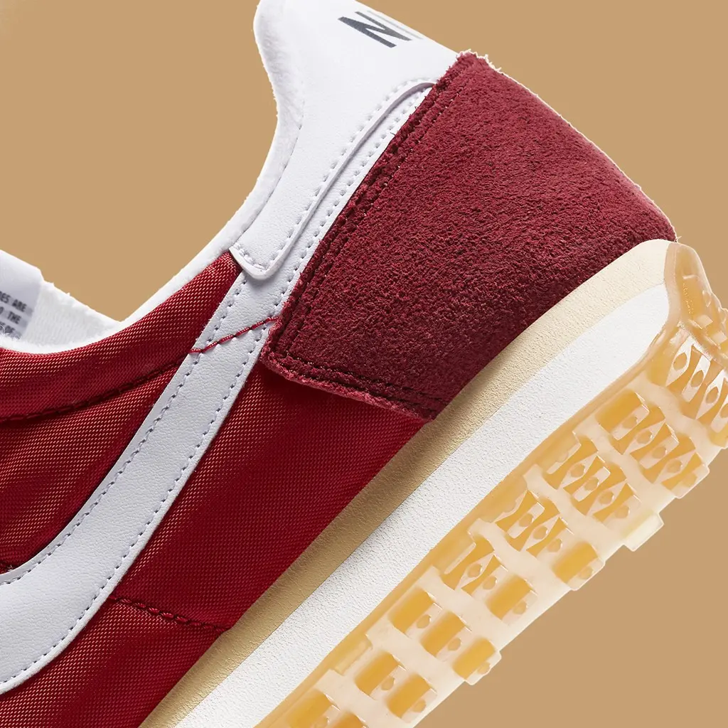 Nike Running Vintage cho ra mắt phối màu origin quen thuộc “Gym Red” Nike Running Vintage cho ra mắt phối màu origin quen thuộc “Gym Red”
