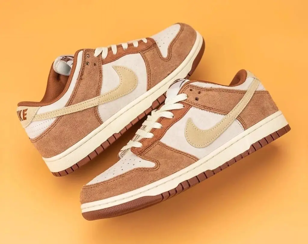 Nike Dunk Low ‘Medium Curry’ và màu nâu đẹp khó hiểu nhất năm