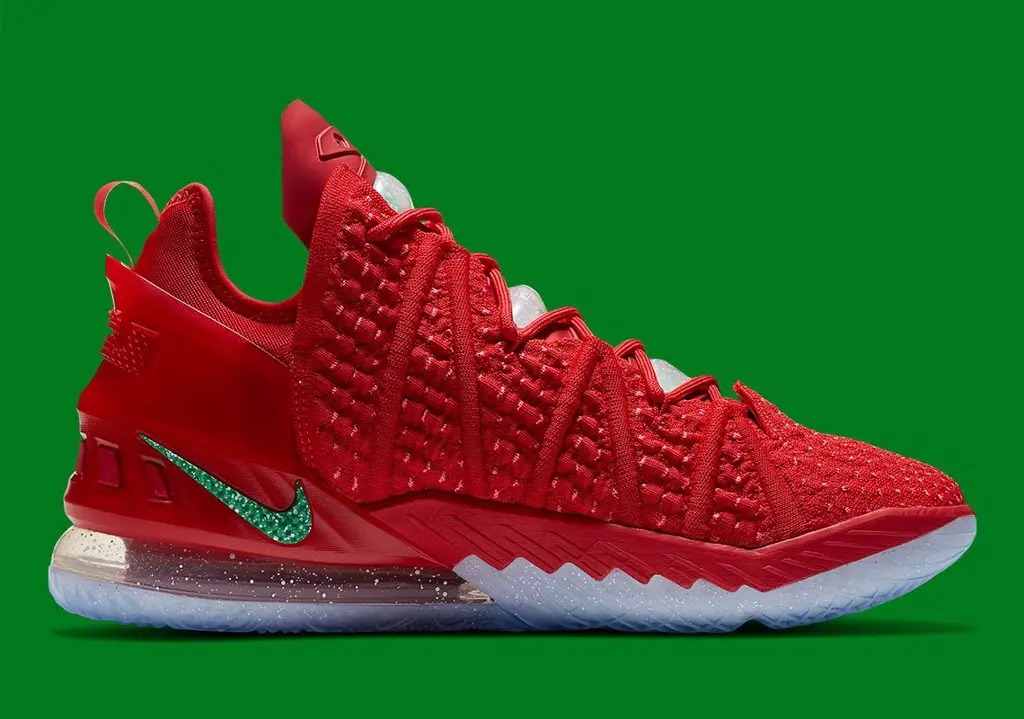 LeBron James và Nike gửi một món quà giáng sinh đến với người hâm mộ cùng LeBron 18 “X-mas In LA”