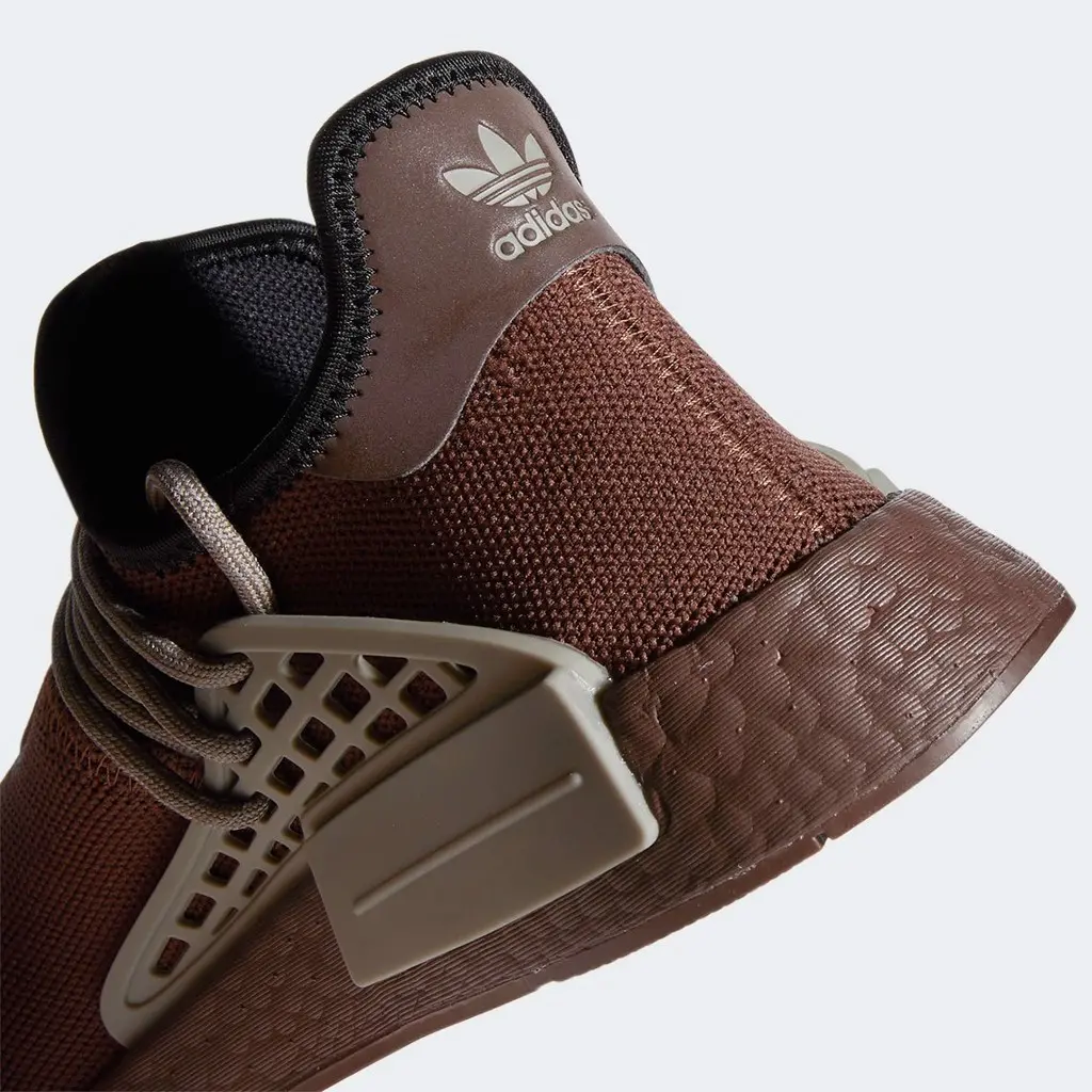 Pharrell và adidas ra mắt phiên bản mới lấy cảm hứng từ Hàn Quốc với màu nâu siêu đẹp