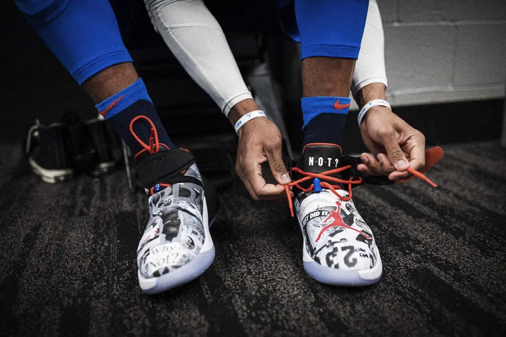 Đánh giá chi tiết Air Jordan Why Not Zero 1