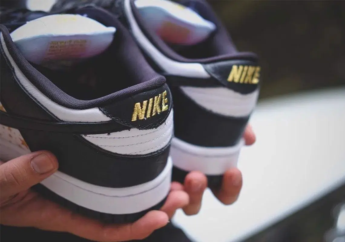 Supreme x Nike SB Dunk 'Croc' quay lại thời điểm ban đầu