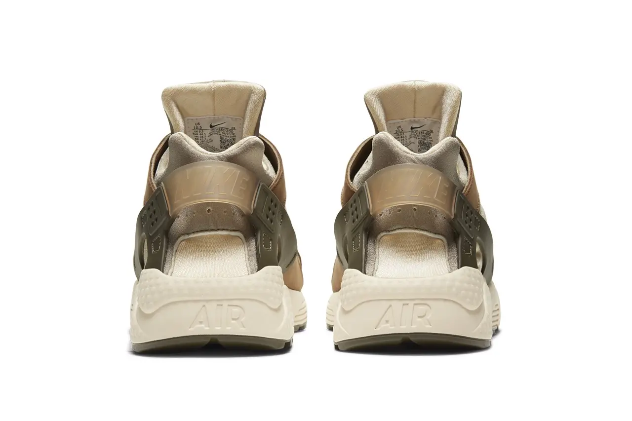 Cái nhìn chính thức về Stüssy x Nike Air Huarache LE "Desert Oak" Cái nhìn chính thức về Stüssy x Nike Air Huarache LE "Desert Oak"