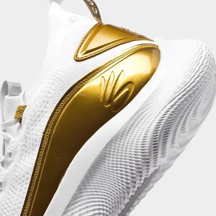 Curry 8 ấn định ngày ra mắt, hứa hẹn bùng nổ trên chân của chàng cầu thủ thay đổi cả NBA