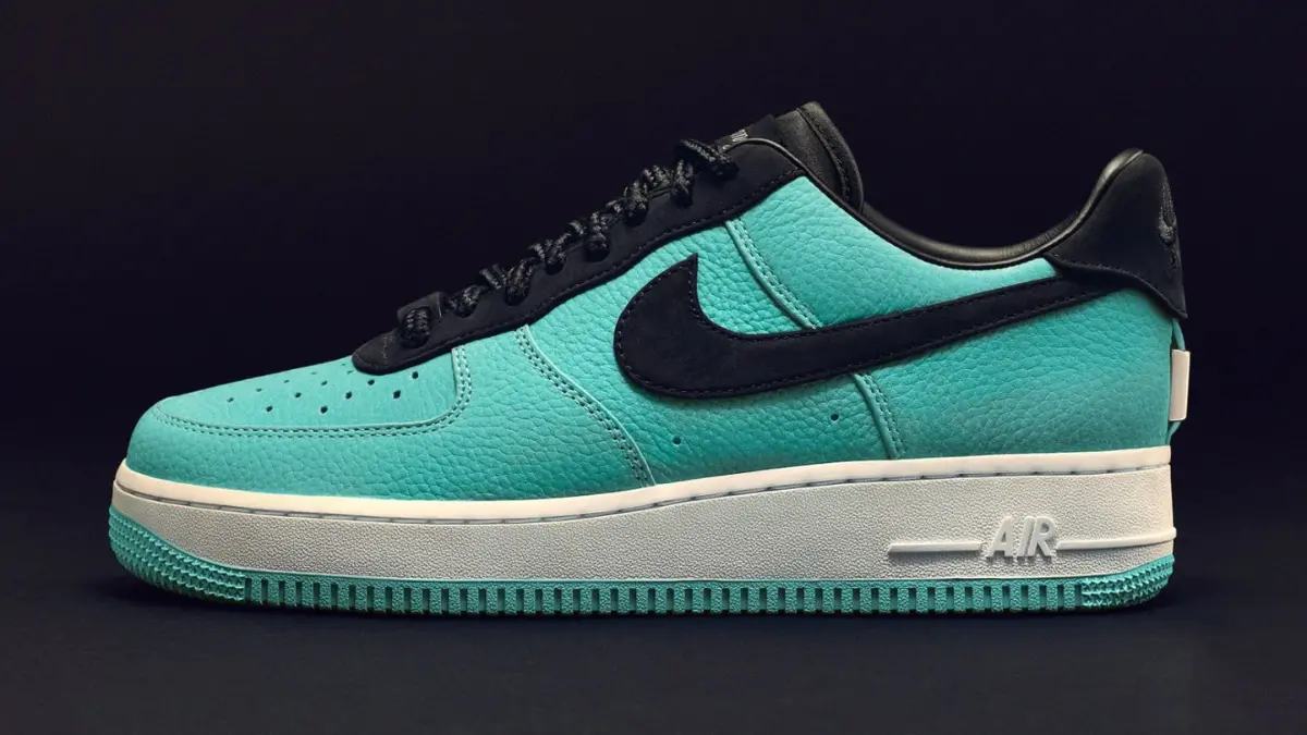 10 đôi sneaker đắt nhất được bán tại cuộc đấu giá 'HEAT' (Phần 1)