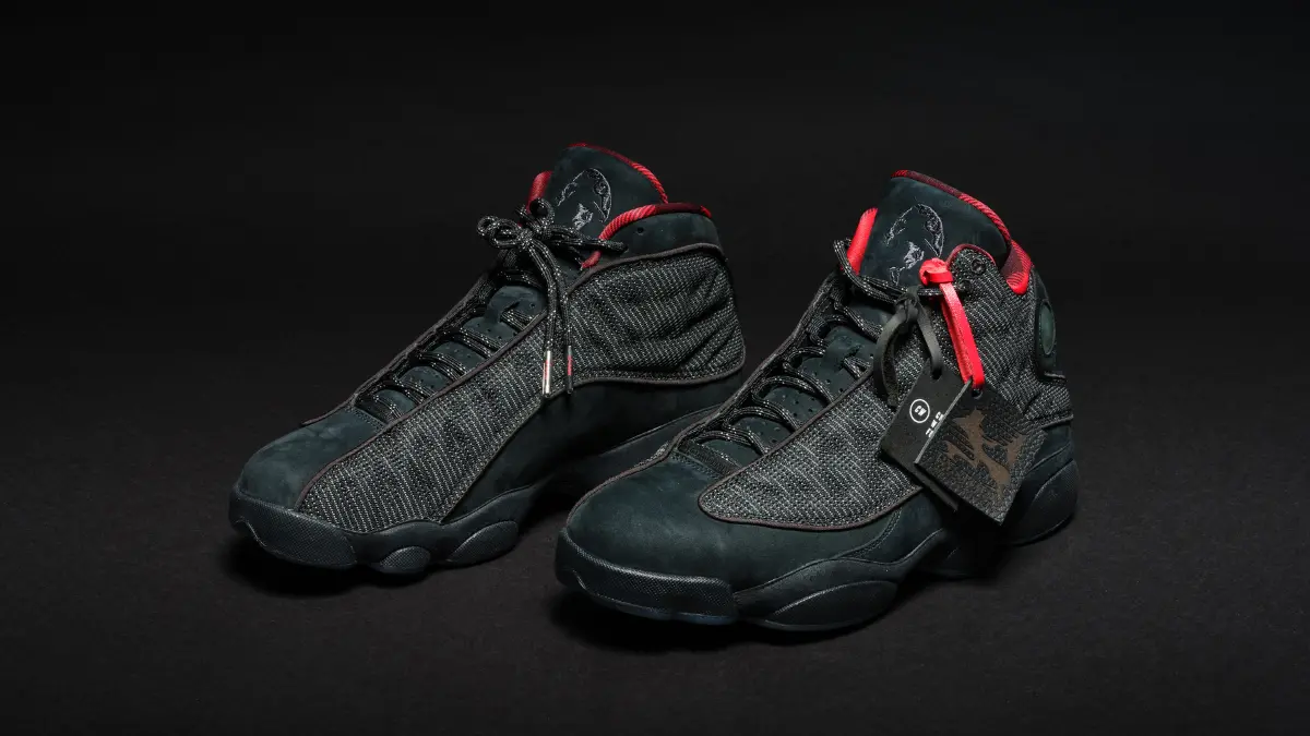 10 đôi sneaker đắt nhất được bán tại cuộc đấu giá 'HEAT' (Phần 1)