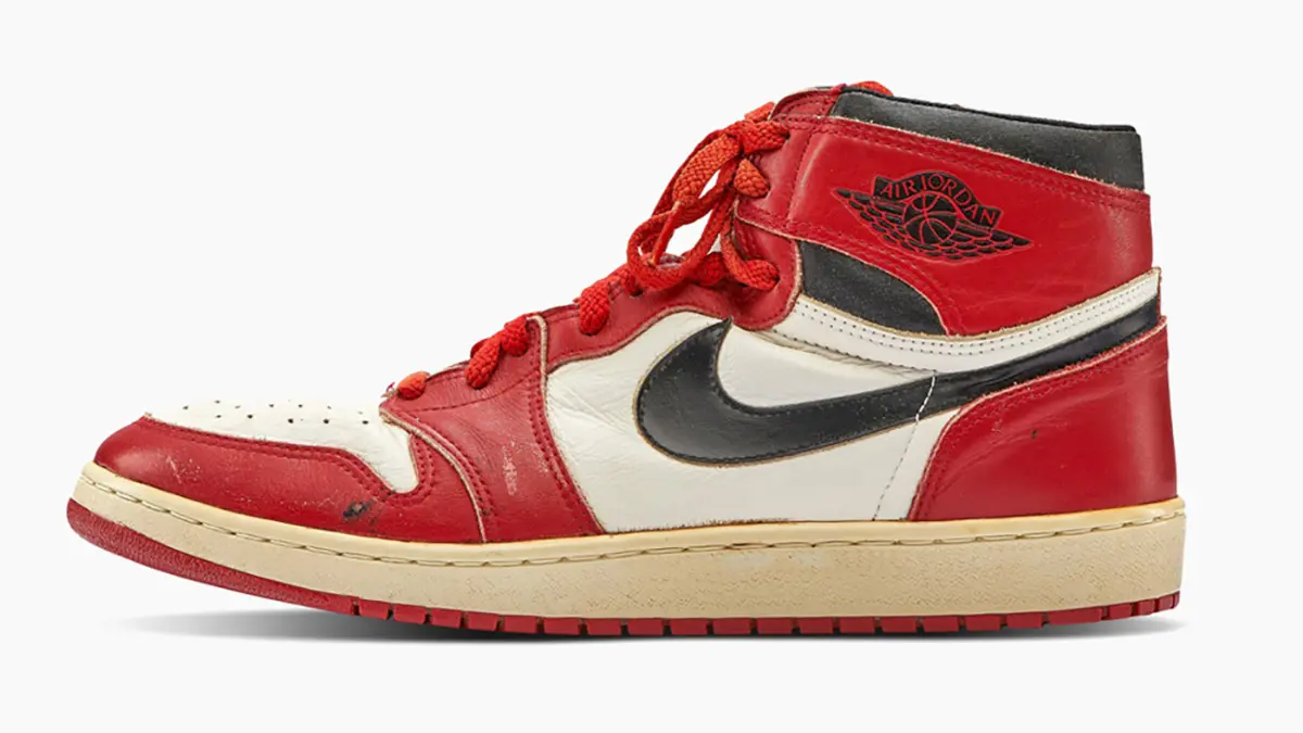 Hinh anh 13: 10 doi sneaker dat nhat duoc ban tai cuoc dau gia 'HEAT' (Phan 2)