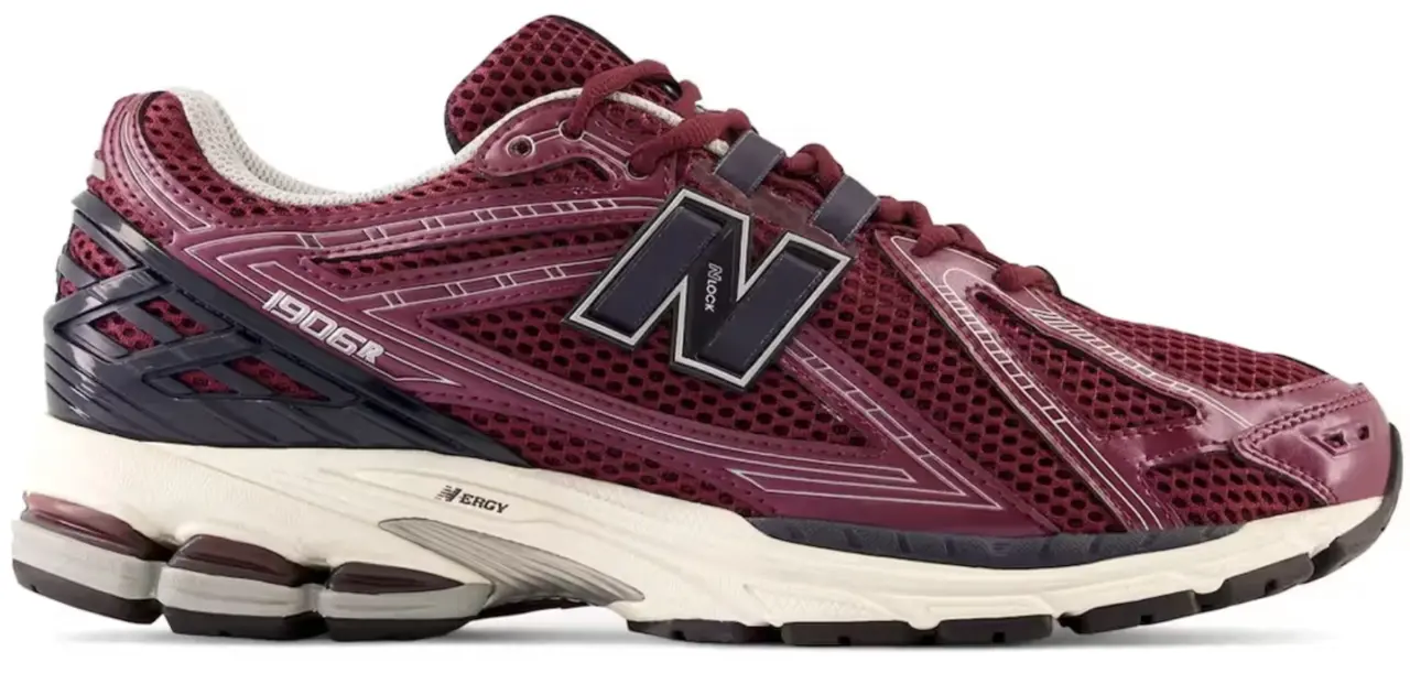 Giày New Balance 1906R 'Burgundy Black' M1906RCC
