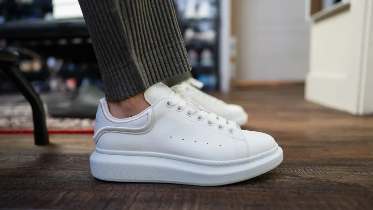 Hinh anh 9: Nhung dieu can biet truoc khi mua giay Alexander McQueen