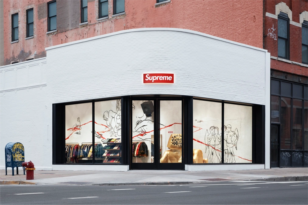 Supreme: Sự kết hợp độc đáo của thời trang và văn hóa đường phố