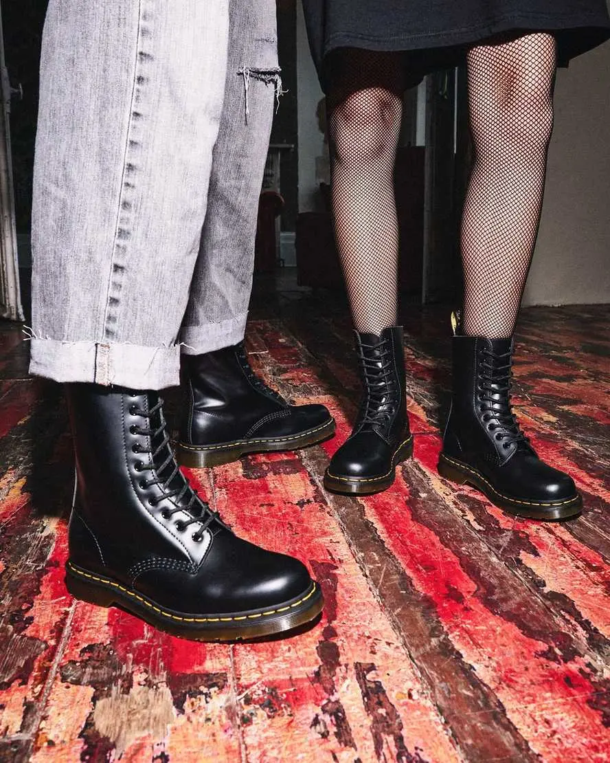 Hinh anh 2: Tat ca nhung dieu ban can biet ve chat lieu da cua giay Dr. Martens
