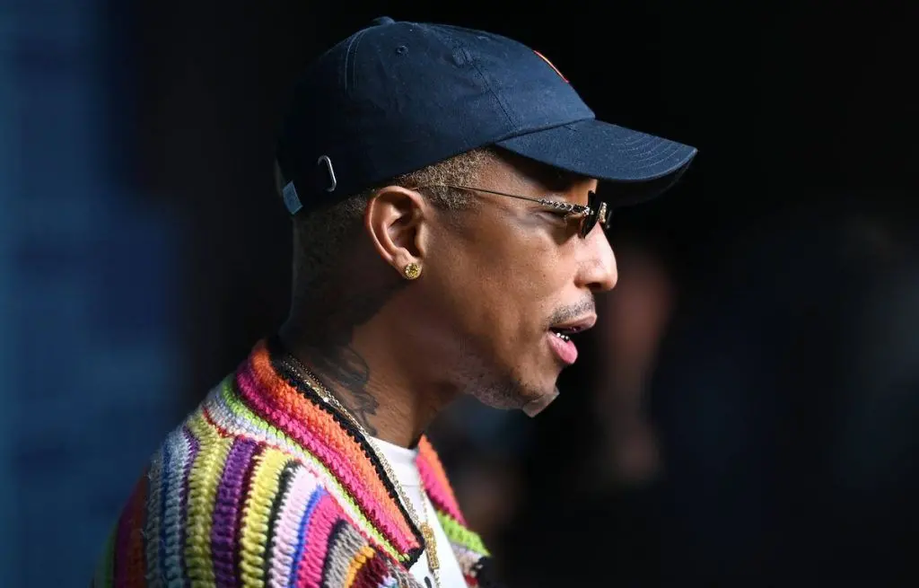 Pharrell Williams bất ngờ xuất hiện tại show Dior và Kenzo