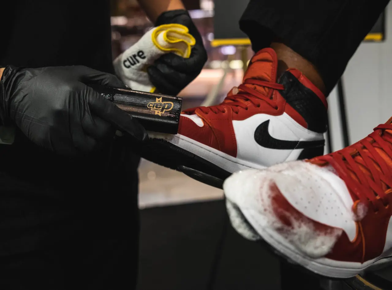 Hinh anh 3: Crep Protect: dong san pham lam sach giay hang dau danh cho sneakerhead