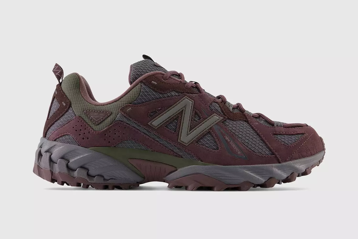 Những mẫu giày Sneaker giá rẻ dưới đây sẽ khiến bạn bất ngờ