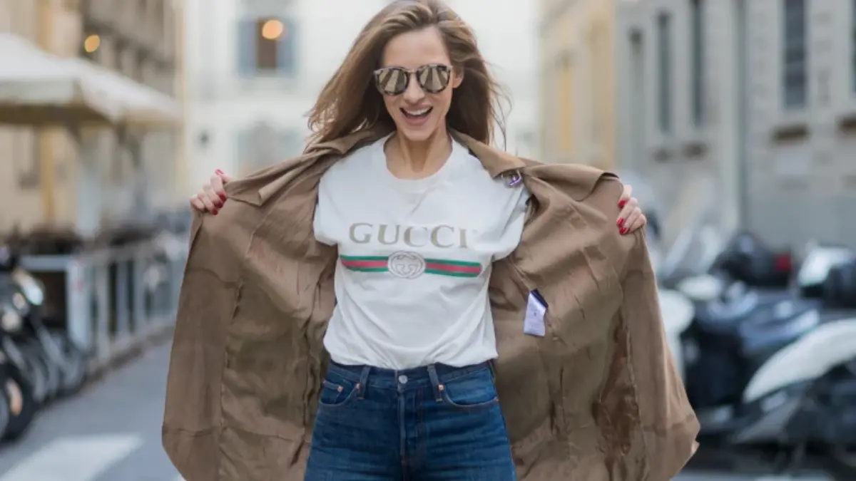 Hinh anh 3: Legit Check: Cach phan biet ao Gucci Belt Logo Real va Fake