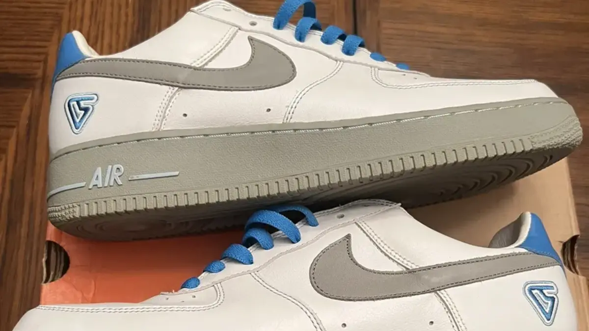 Những điều bạn cần biết về Sneaker Sample