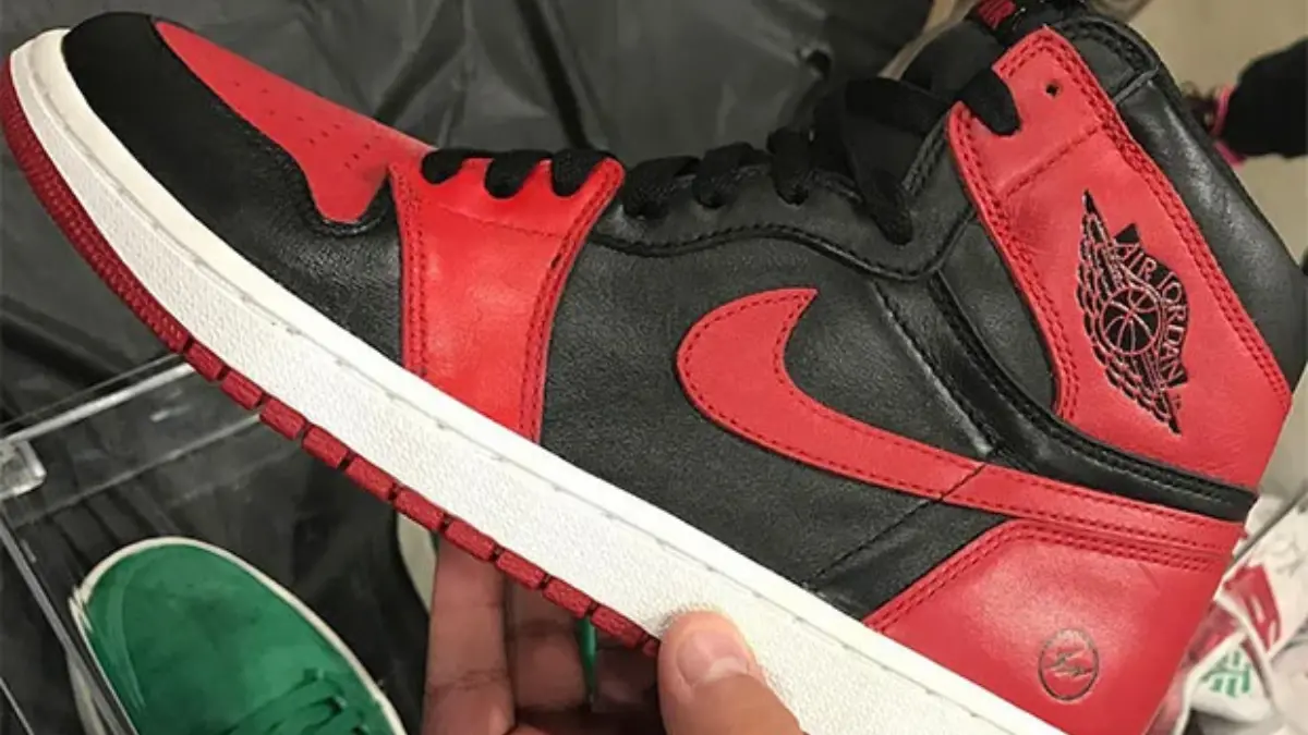 Những điều bạn cần biết về Sneaker Sample