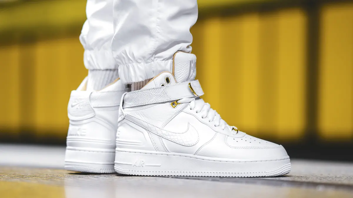 Những điều bạn cần biết về Sneaker Sample