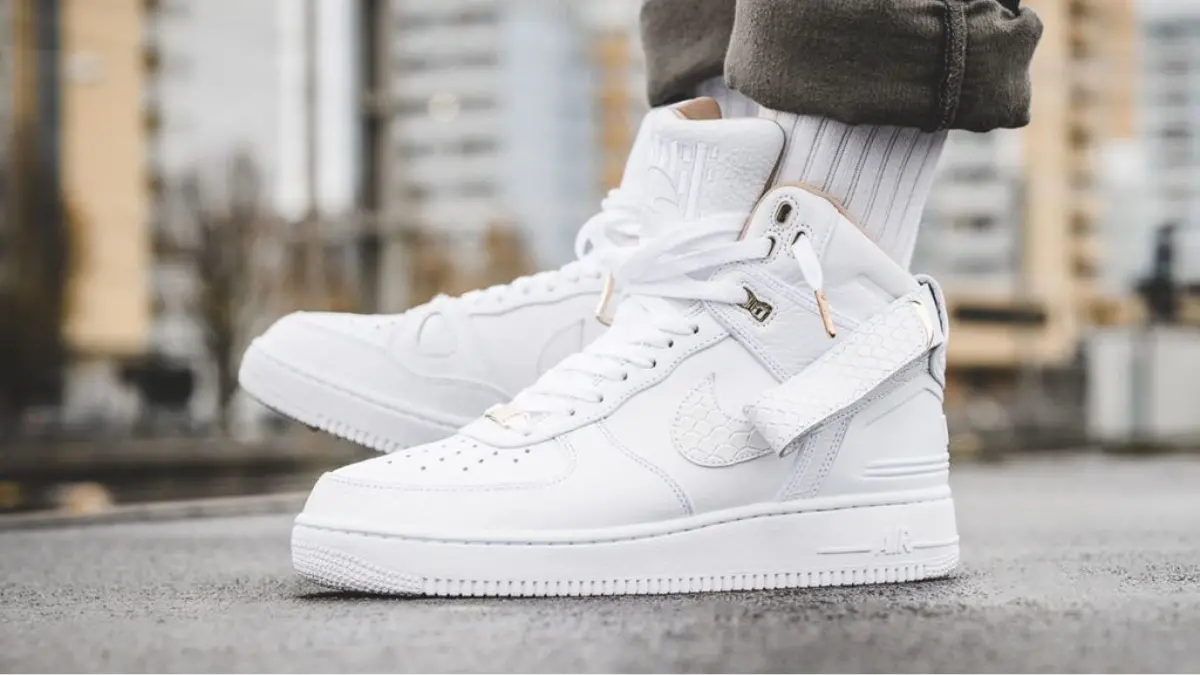 Những điều bạn cần biết về Sneaker Sample