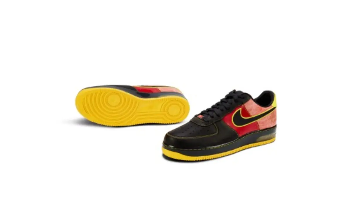 Những điều bạn cần biết về Sneaker Sample