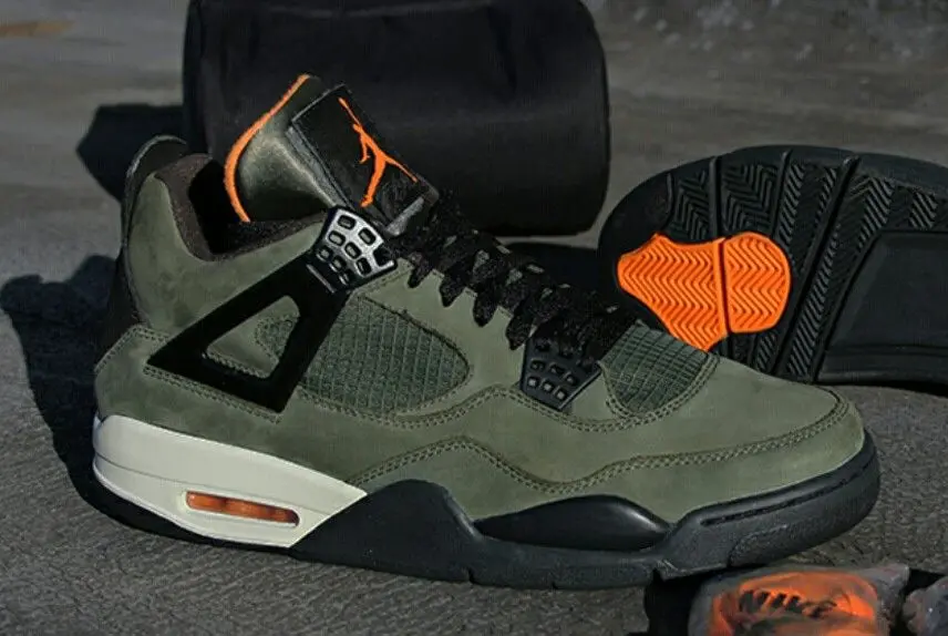 Hinh anh 3: Su dat do den kho tin cua Nike Air Jordan 4 x Undefeated (2005)