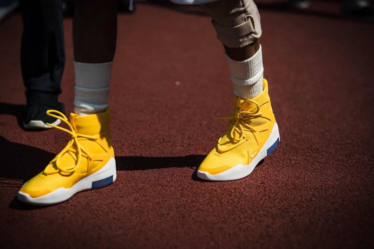 Hinh anh 2: Nhung meo giup ban phan biet Nike X Air Fear Of God real va fake