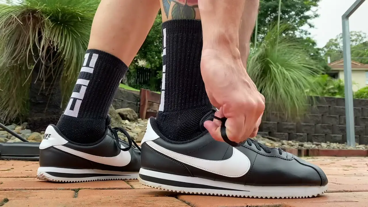 Hinh anh 2: Nhung cau chuyen thu vi xoay quanh dong giay Nike Cortez