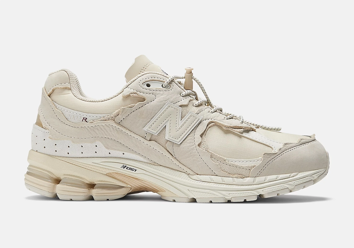 New Balance hé lộ về phiên bản 2002R "Protection Pack" tiếp theo