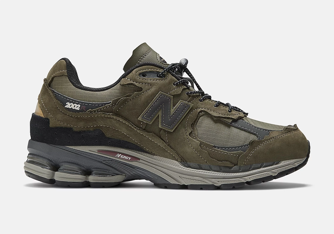 New Balance hé lộ về phiên bản 2002R "Protection Pack" tiếp theo