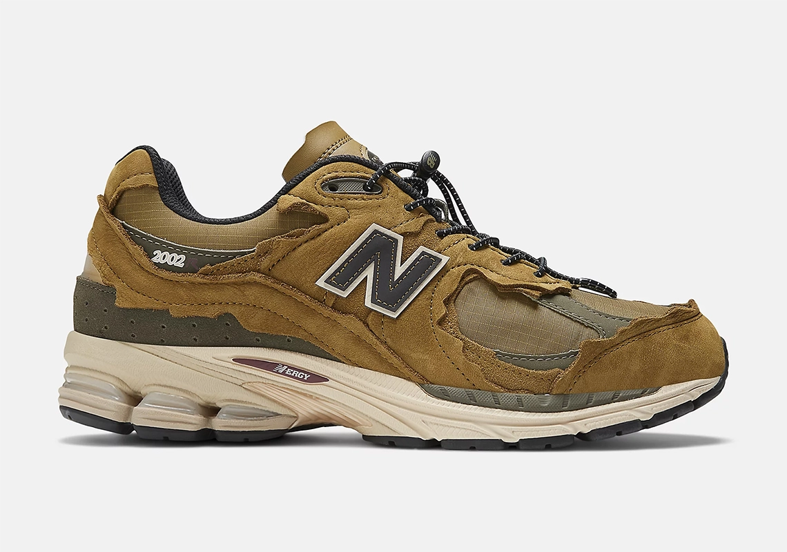 New Balance hé lộ về phiên bản 2002R "Protection Pack" tiếp theo