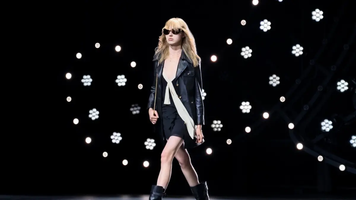 Hinh anh 8: Dieu gi tao nen su khac biet trong show dien cua Celine?