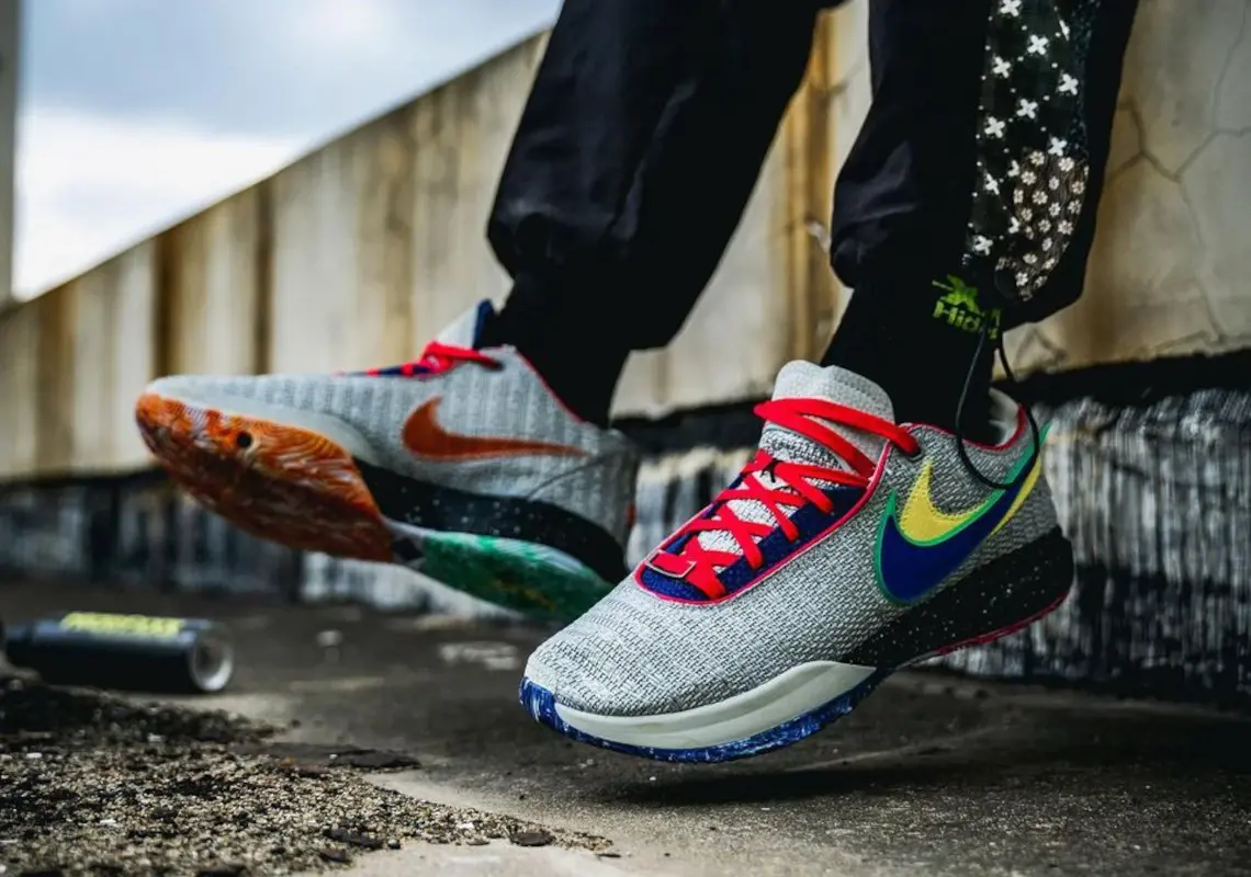 So sánh LeBron 20 với các đối thủ cạnh tranh