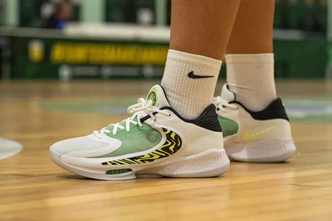 Hinh anh 1: Tai sao dong giay Nike Zoom Freak 4 lai hap dan cac baller toi vay?