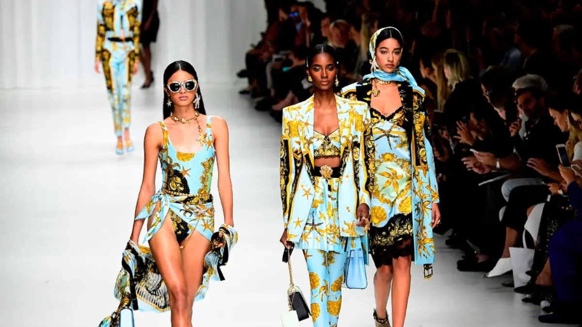 Hinh anh 3: Tai sao tui Versace Jeans Couture lai duoc ua chuong den vay?