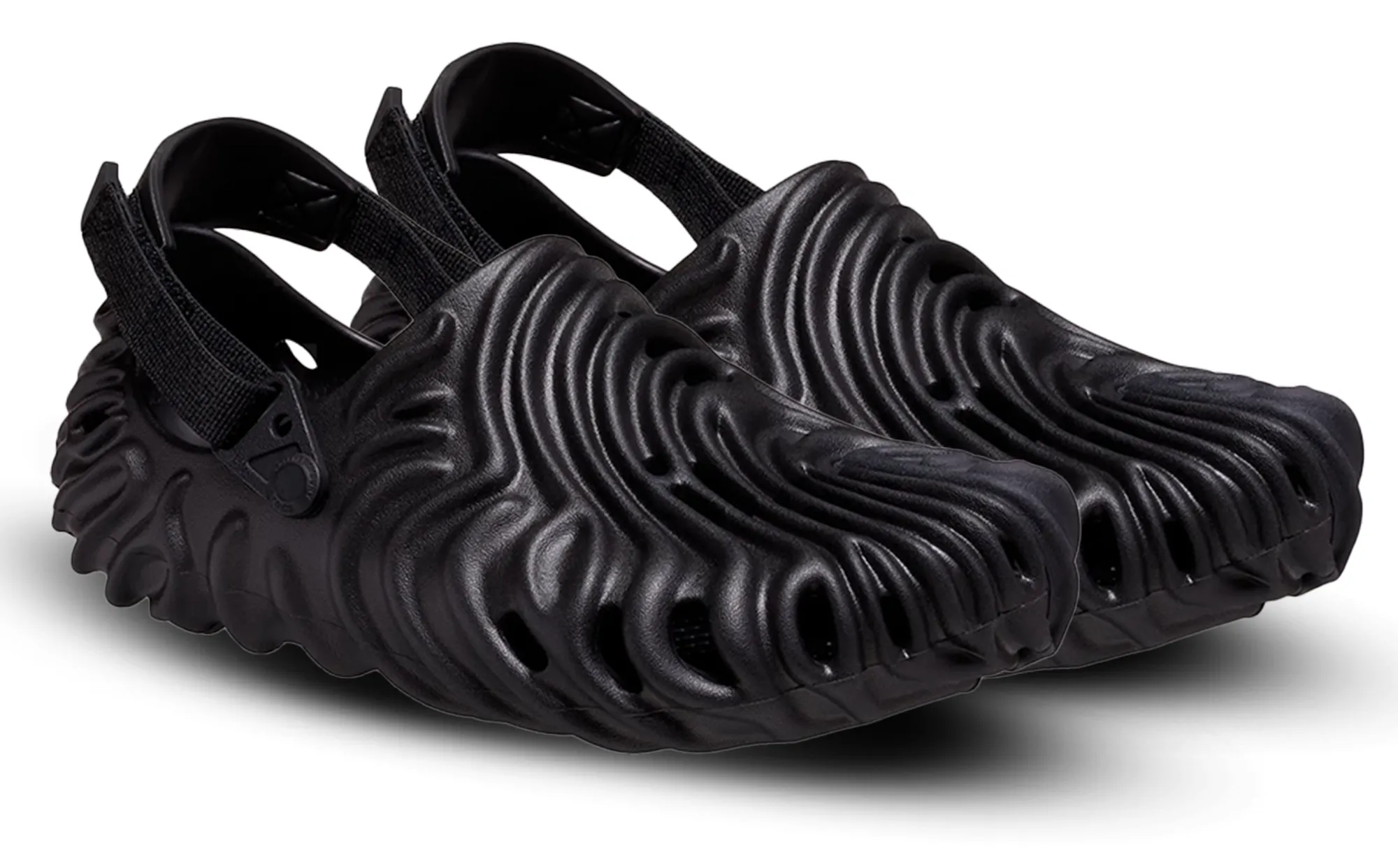 Hinh anh 6: 10 mau giay Sneaker co phoi mau Triple Back dinh nhat cho nam 2023 (Phan 1)