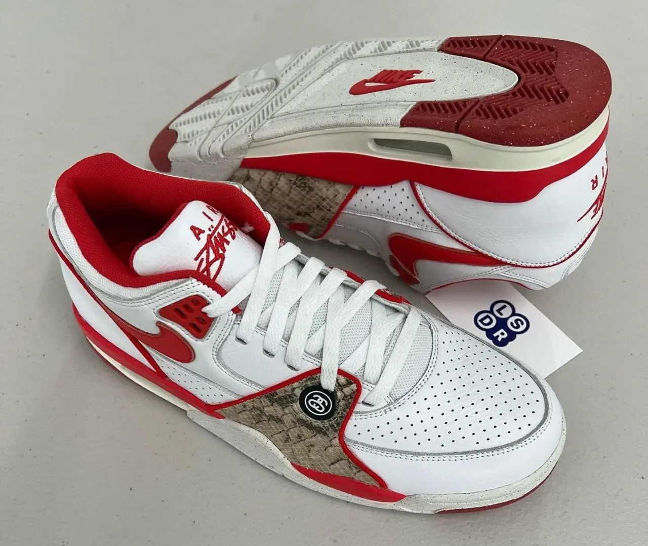 Hinh anh 5: Cung nhin qua ban hop tac moi nhat day dac biet cua Nike va Stussy