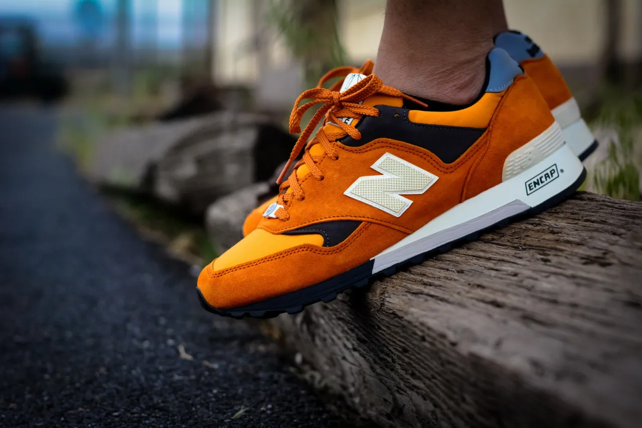 Hinh anh 2: Stone Island va New Balance ra mat san pham moi de ky niem 10 nam hop tac