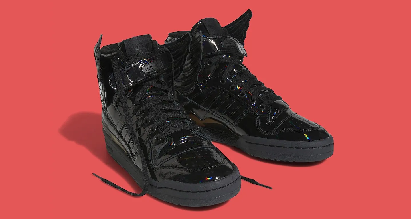 Hinh anh 3: 10 mau giay Sneaker co phoi mau Triple Back dinh nhat cho nam 2023 (Phan 1)