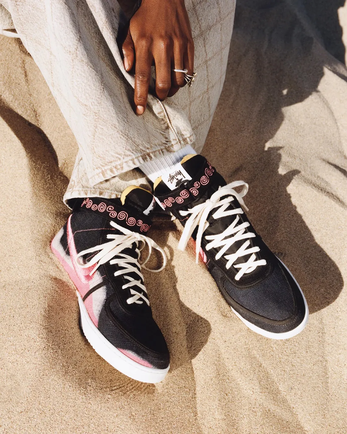 Stussy hé lộ phiên bản hợp tác cùng Nike Vandal High