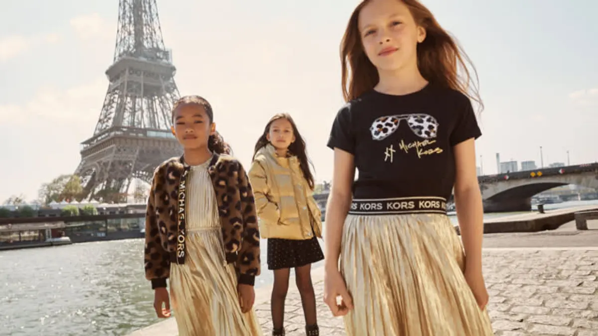 Michael Kors - Khám phá nơi những chiếc ví được sản xuất