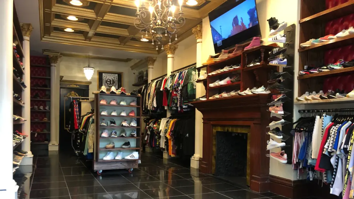 Những cửa hàng sneaker nhất định phải ghé thăm khi đến Boston
