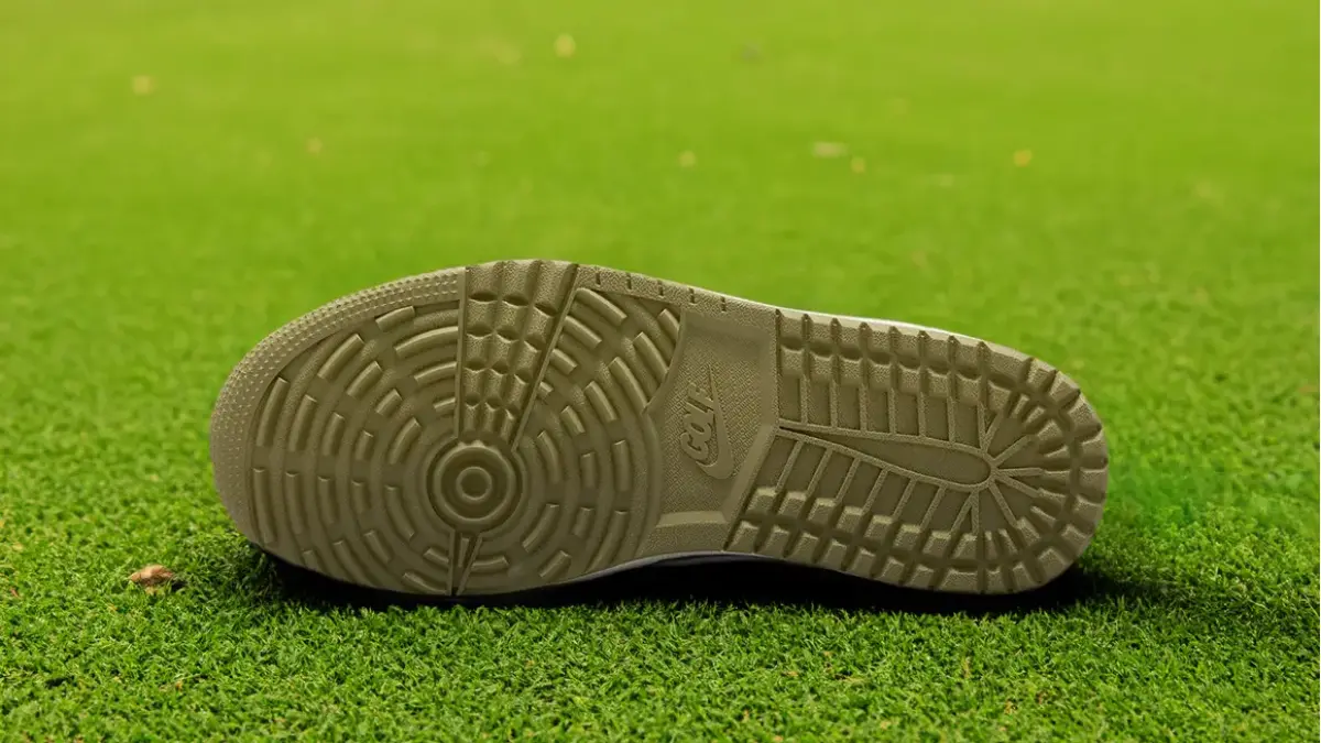 Hinh anh 4: Air Jordan 1 Low va Air Jordan 1 Low Golf: Dau la su khac biet?
