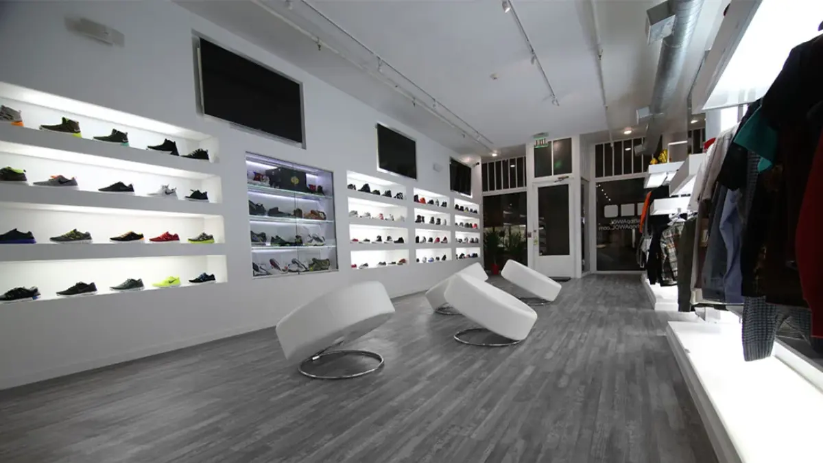 Những cửa hàng sneaker nhất định phải ghé thăm khi đến Boston