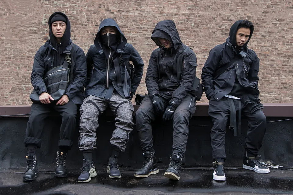 Hinh anh 2: Tat tan tat nhung dieu ban can biet ve Techwear (Phan 3)