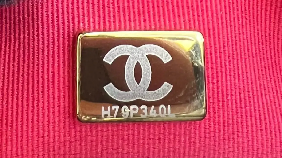 Hinh anh 8: Tui xach Chanel: Moi dieu ban can biet ve date stamp